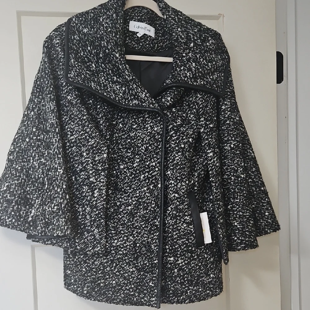 Calvin Klein Black & White Tweed Cape Jacket - Picture 1 of 5